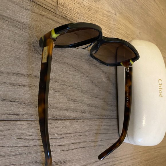 Chloe Tortoise/Green Sunglasses - Picture 2 of 5